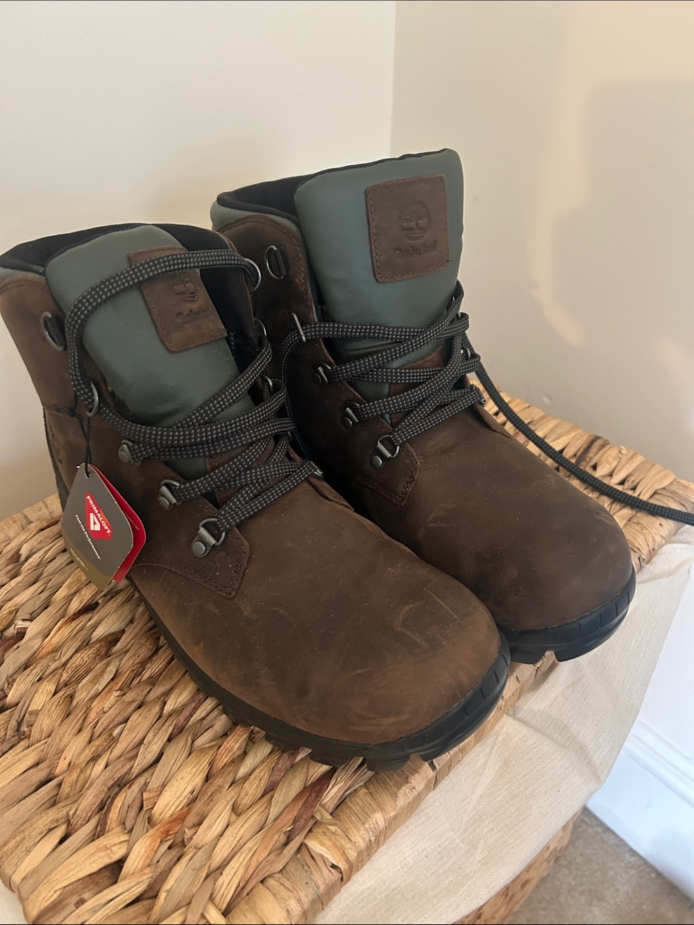 NWT Timberland Dark Brown Nubuck Boots with Olive Tongue